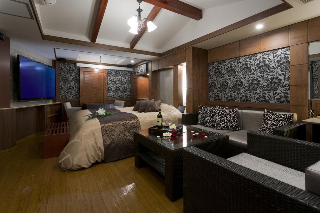 Hotel Crea (Adults Only) Окаяма Екстериор снимка